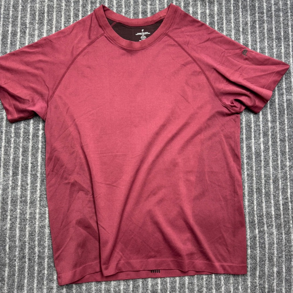 Fabletics Mens XL Burgundy Short Sleeve Raglan Training Activewear Shirt (2479)